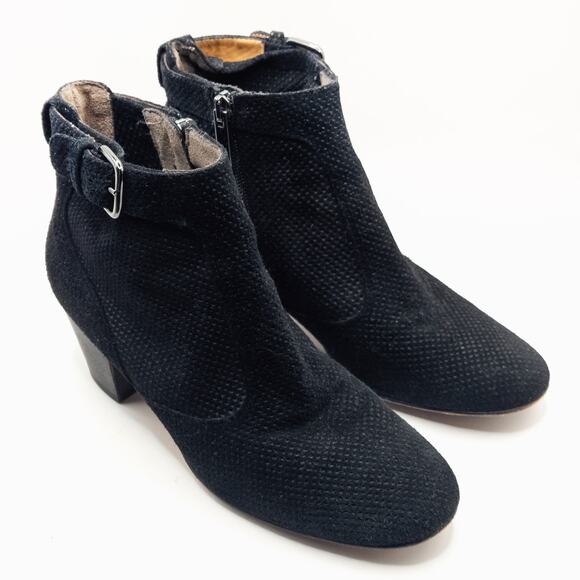 Aquatalia Women’s Ankle Boots Black Suede Size 7 Quiet Luxury Italian Minimalist - Picture 2 of 7